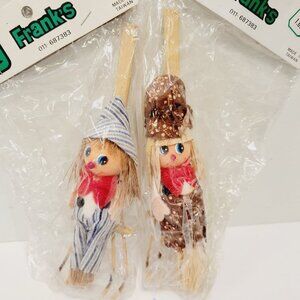 2 Vtg Straw Folk Art Fabric Boy and Girl Dolls Fall Craft Decor Fridge Magnets